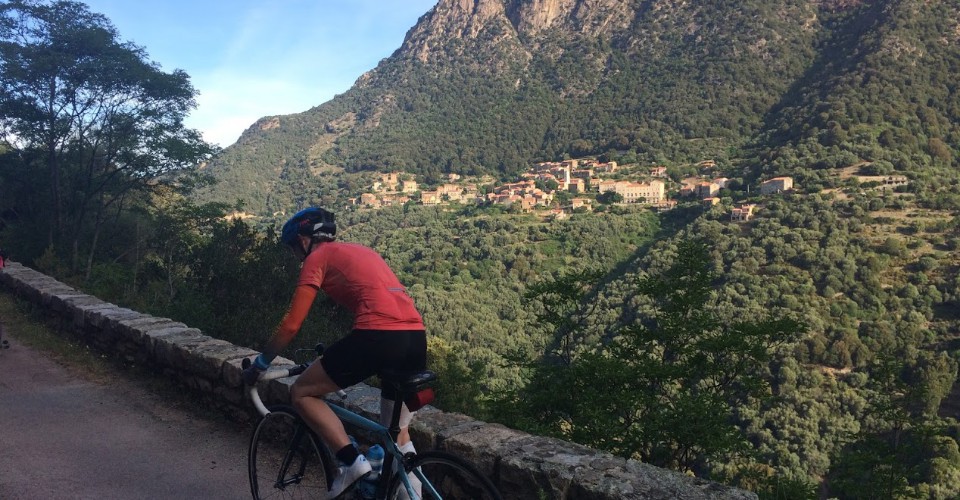 Nathalie reprend le vélo, ça pique un peu