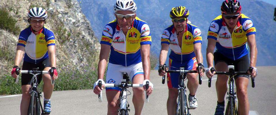 Les yeux fixés sur la mer