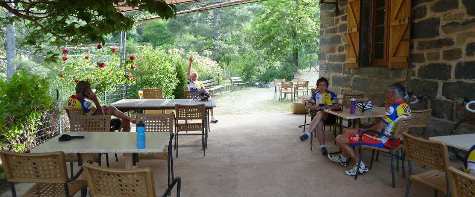 Arrivée de la 1ère étape à Tartagine. 