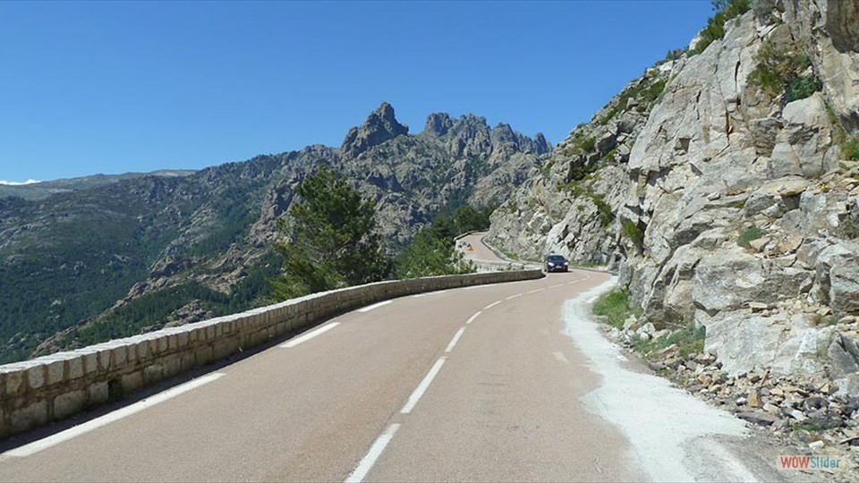 33__la_route_vers_le_col_de_bavella