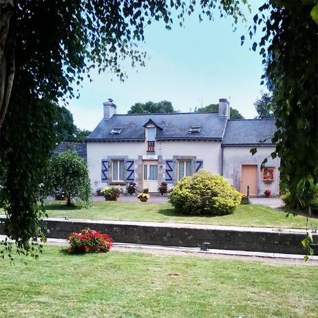 56 – Aire de pique nique le midi