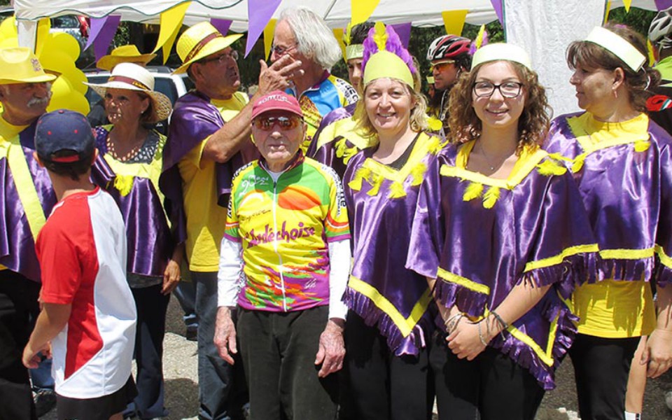 Vinzieux. km 84, Robert Marchand et Gérard Mistler
