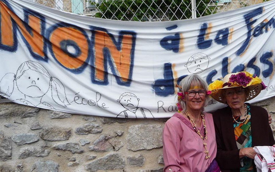 Non à la fermeture de classes à Vanosc