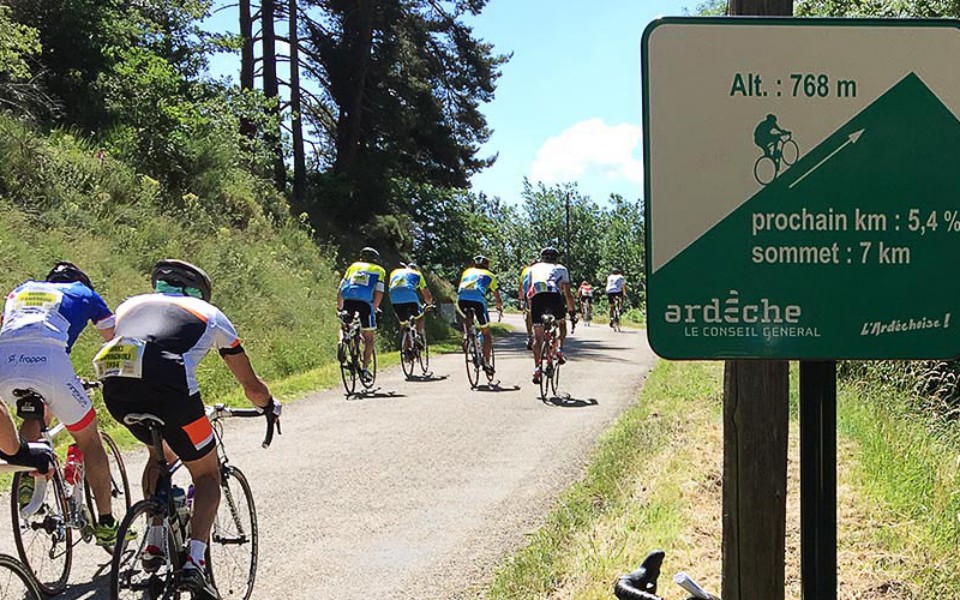 Montée vers Lalouvesc