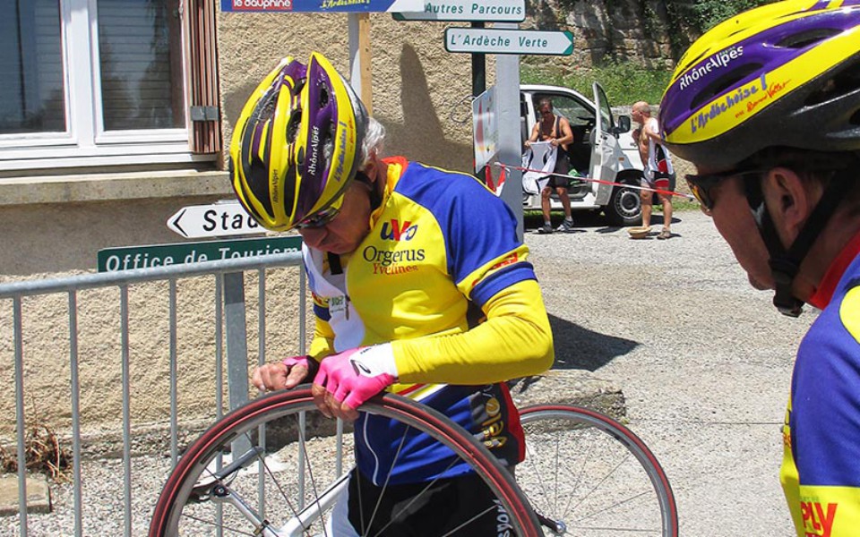 Jacques... une dernière crevaison. Pour le plaisir