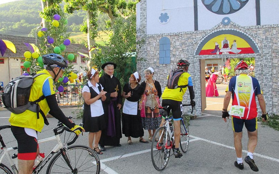 Trois bonnes de curé dévergondées ?