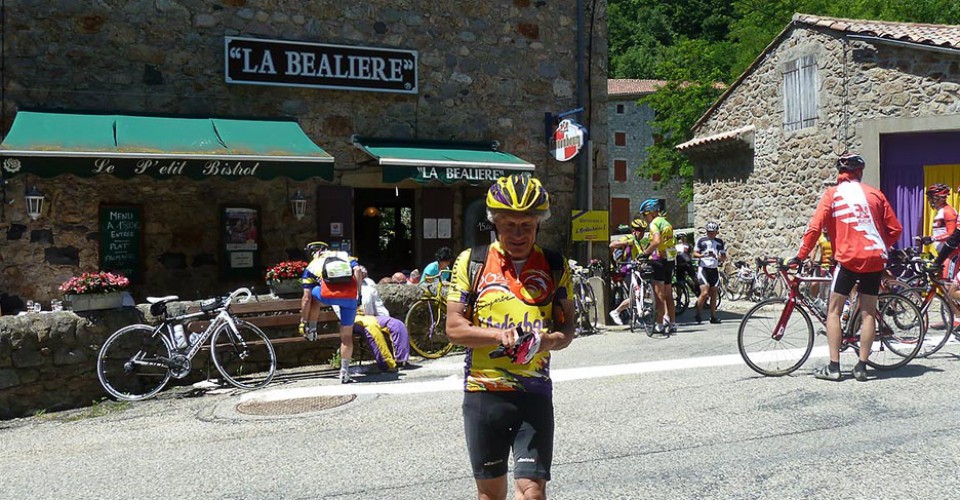 Maintenant, le dessert : le col  d'Aizac. Et c'est pas de la tarte !