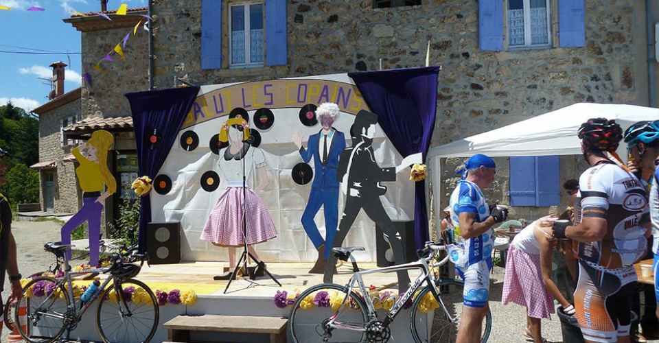 Aizac : Yé Yé Yé !