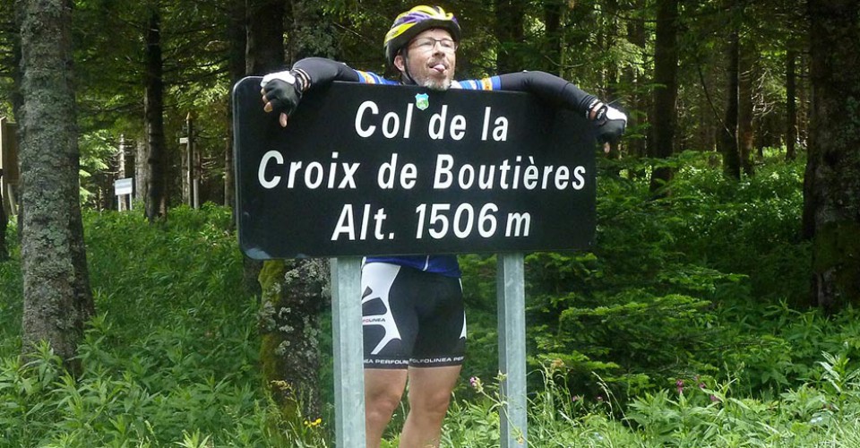 «Pendu» dans le dernier col de la journée