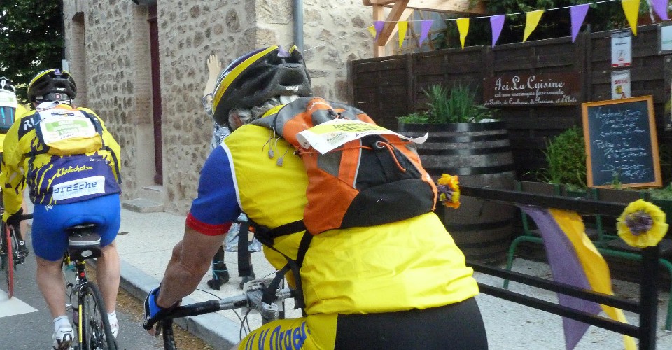 Et c'est parti ! Vaudevant, premier village du circuit