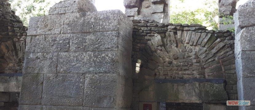 AMPHITHEATRE DE GRAND (2)